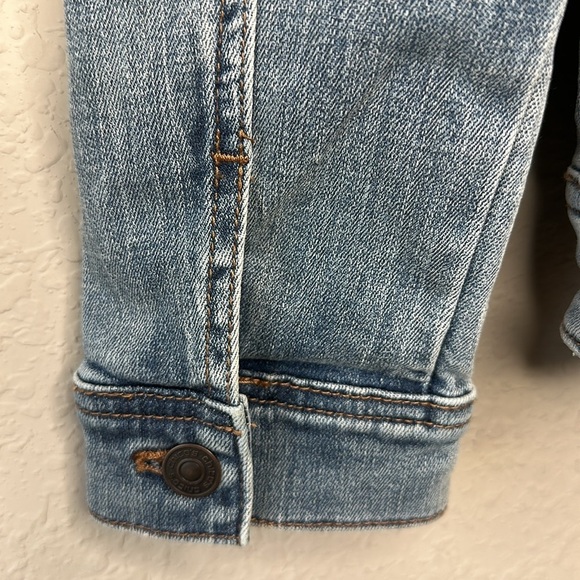 CHICO’S Classic American Flag Denim Stars and Stripes Jacket  Size 0 - US 4/6 - Picture 8 of 16